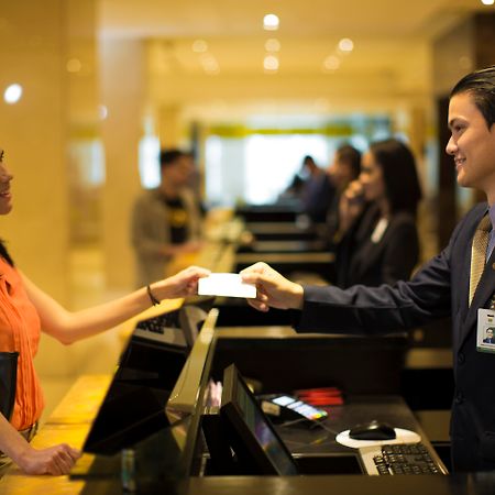 Hotel El Panama By Faranda Grand, A Member Of Radisson Individuals Exterior foto A guest checking in at a hotel