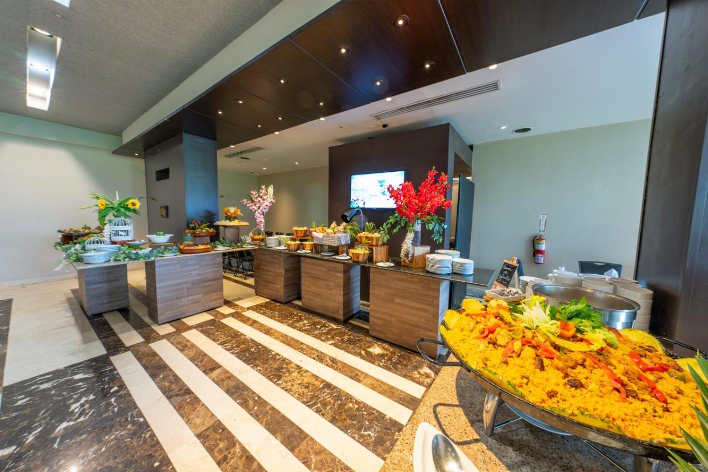 Hotel El Panama By Faranda Grand, A Member Of Radisson Individuals Exterior foto The lounge at the airport