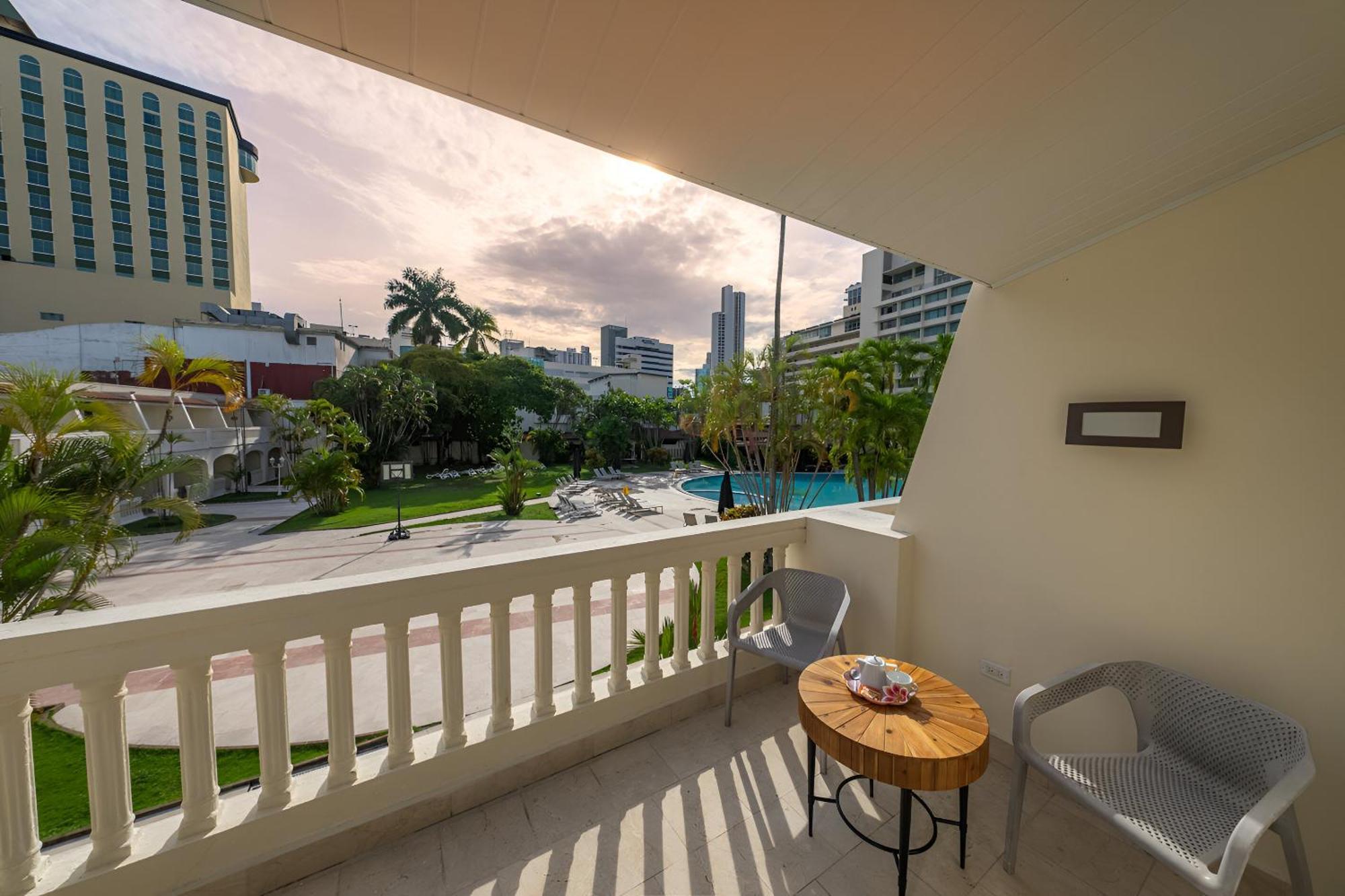 Hotel El Panama By Faranda Grand, A Member Of Radisson Individuals Exterior foto Balcony of a hotel room